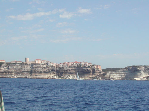 32 ) BONIFACIO